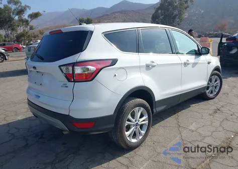 2017 Ford Escape Se from USA, damaged, VIN 1FMCU9GD3HUE75530